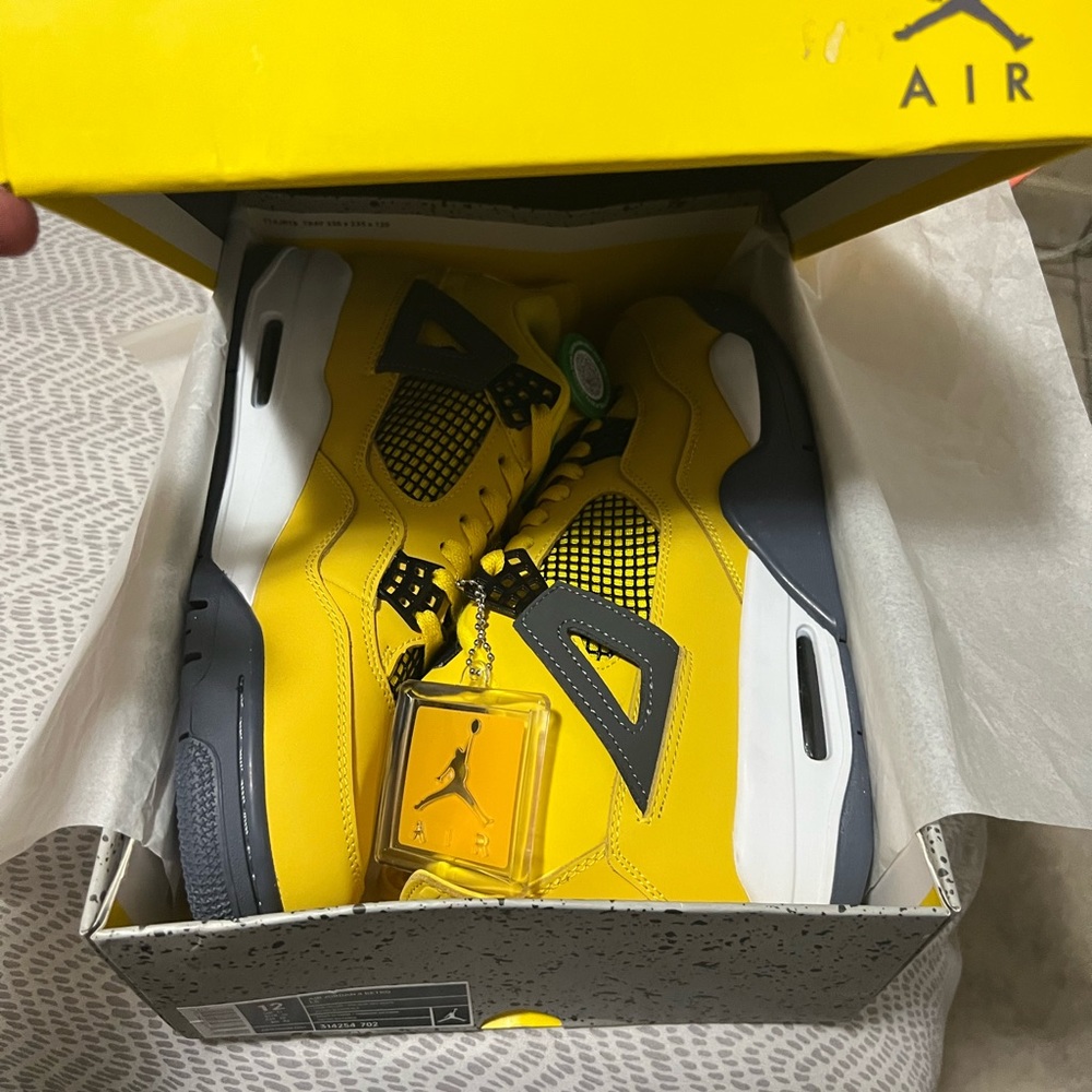 Jordan 4 retro